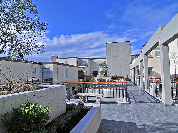 4th image of 1009 Western Ave APT 1108