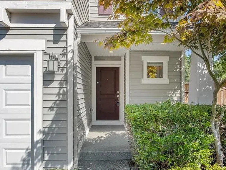 4273 E Roosevelt Ave — Photo 2