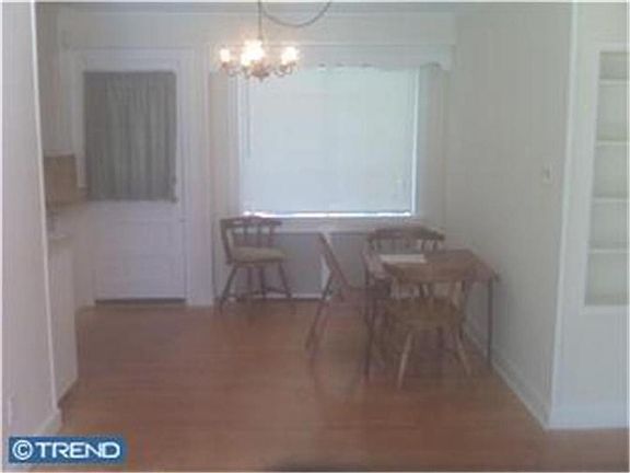 3rd image of 25 Birchwood Knls