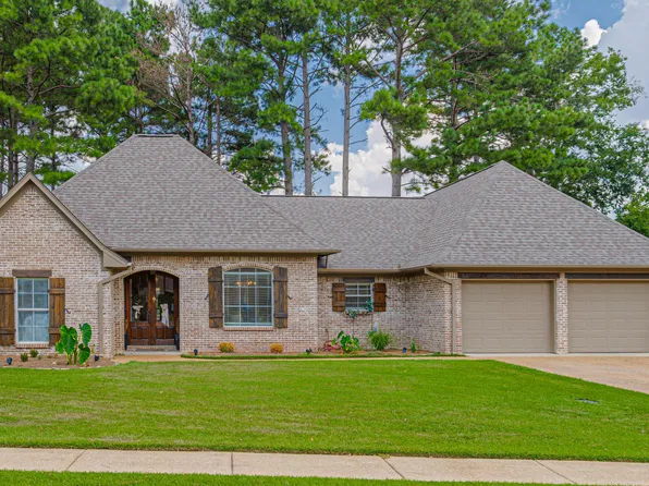 108 Hartfield Dr, Madison, MS 39110