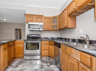 7 Taft St, Fitchburg, MA 01420