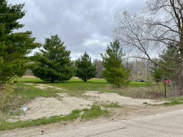 2630 Logtown Rd #2, Oconto, WI 54153