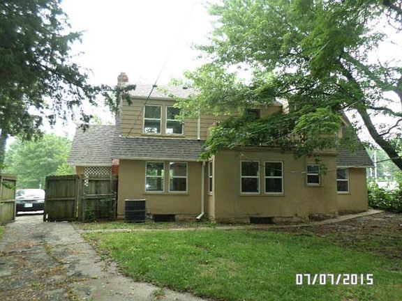 3rd image of 5907 Paseo Blvd
