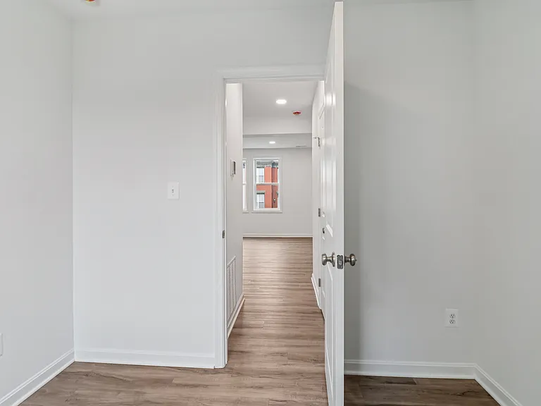 303 Seaton Pl NE #4 — Photo 20