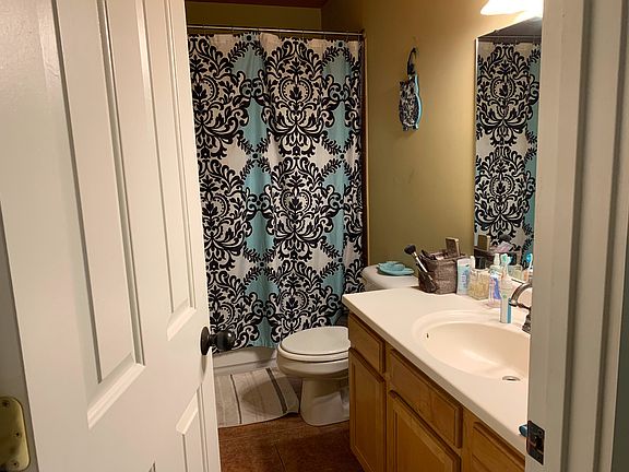 5th image of 509-511 W 7th St #509-1