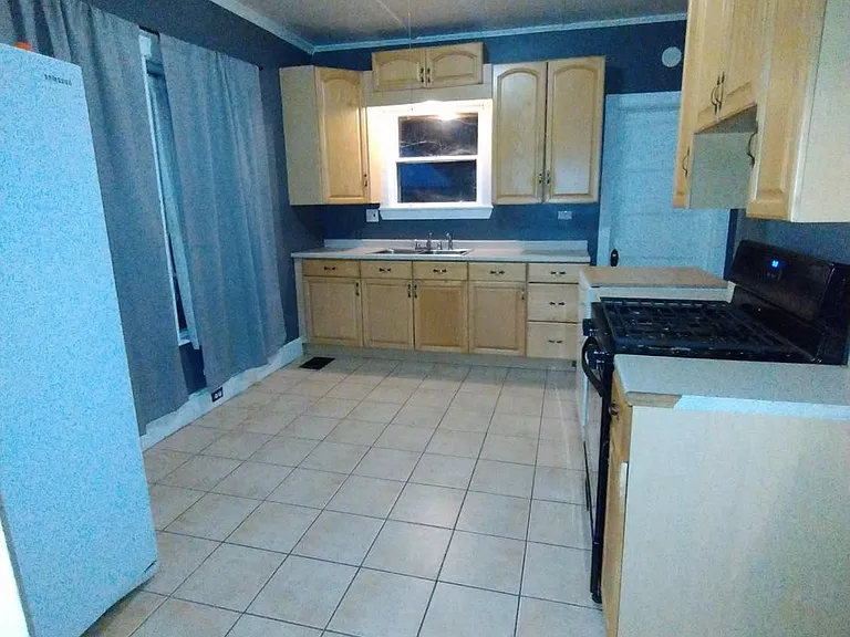5 Walnut St #1 — Photo 6