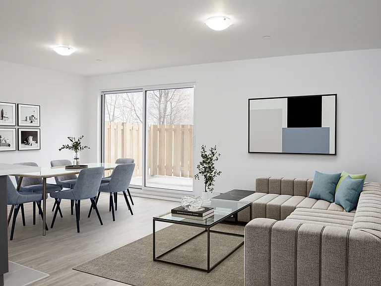 4 Antrim Cres — Photo 4