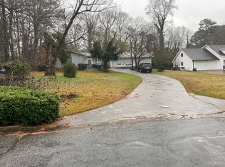 5419 Fieldgreen Dr, Stone Mountain, GA 30088