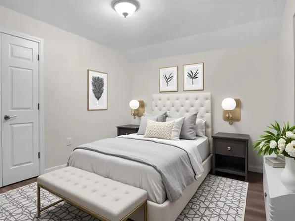 334 Underhill Avenue image 4 of 31