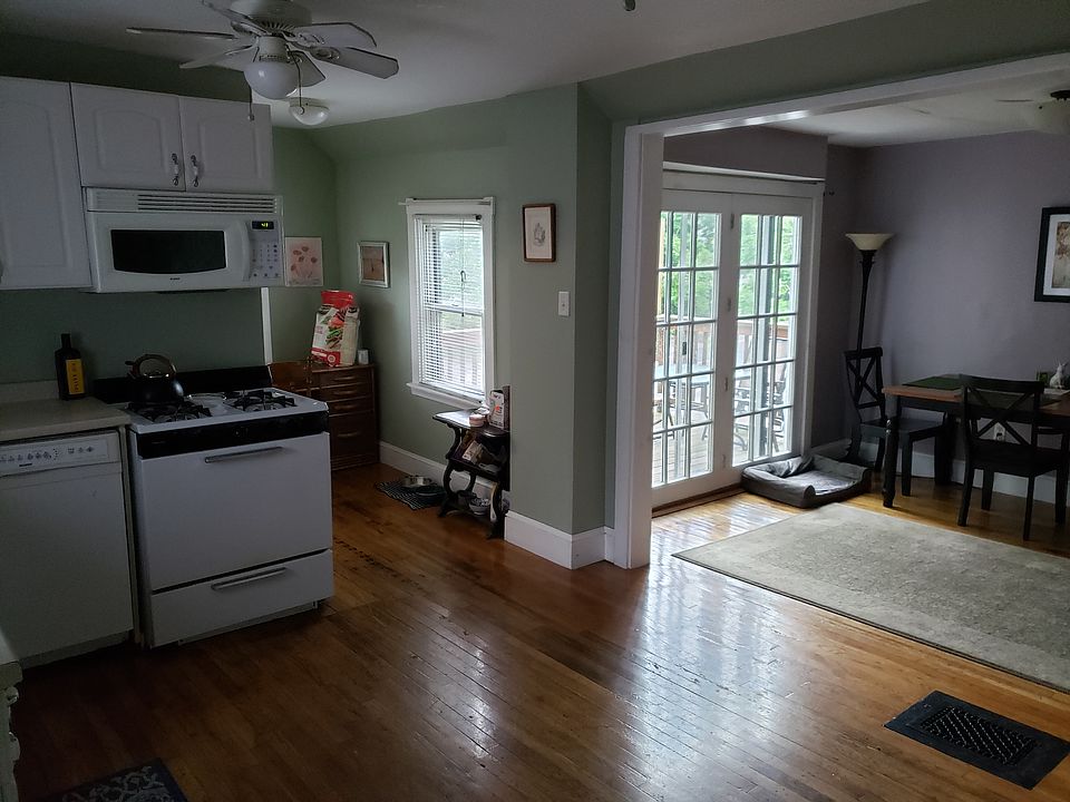 1st image of 39 Gay St #41