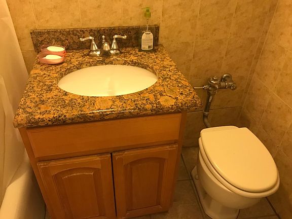5th image of 225 Saint Pauls Ave #1019