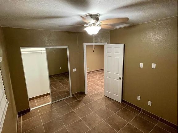 4th image of 414 Wilshire Ln #B