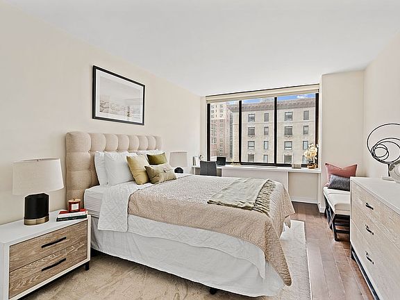 4th image of 215 W 95th St APT 5J