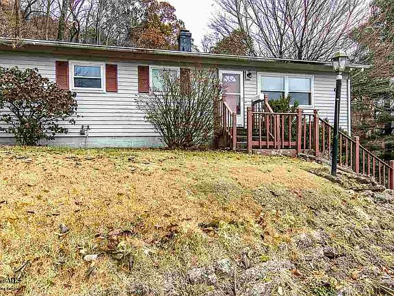 3rd image of 248 Seneca Dr
