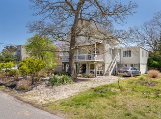 41 Pine Ave, Flanders, NY 11901
