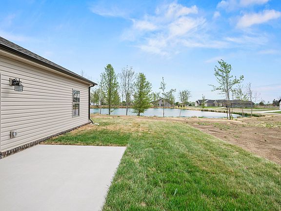 4th image of 229 Navajo Dr