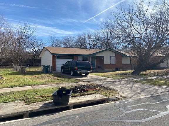 2nd image of 1713 Harley Dr