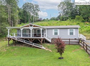 565 Valley Rd, Spruce Pine, NC 28777