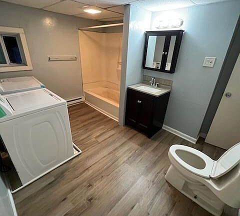 3rd image of 158 W Main St