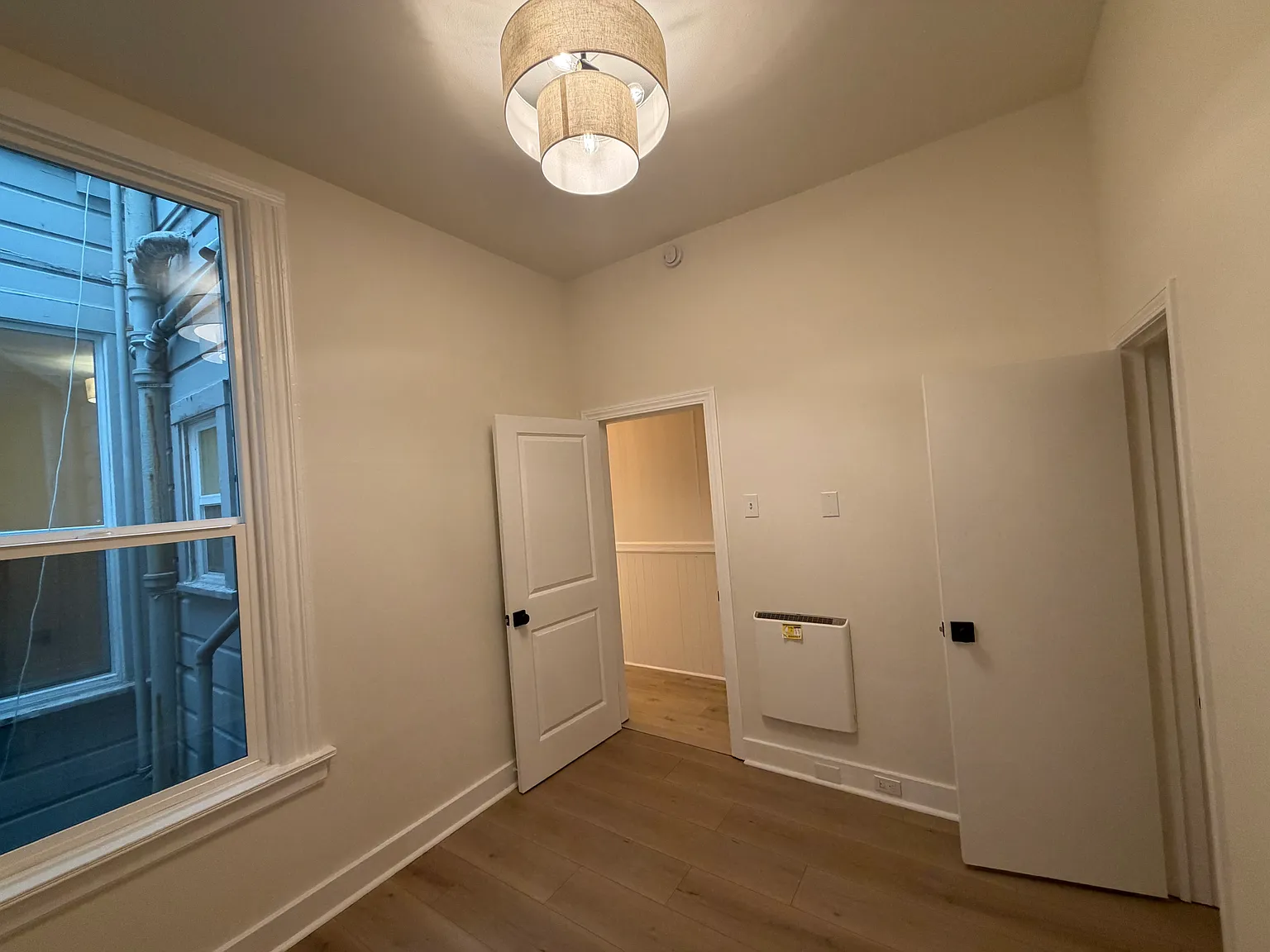 2 bed, 800 sqft, $4,850 — Photo 4