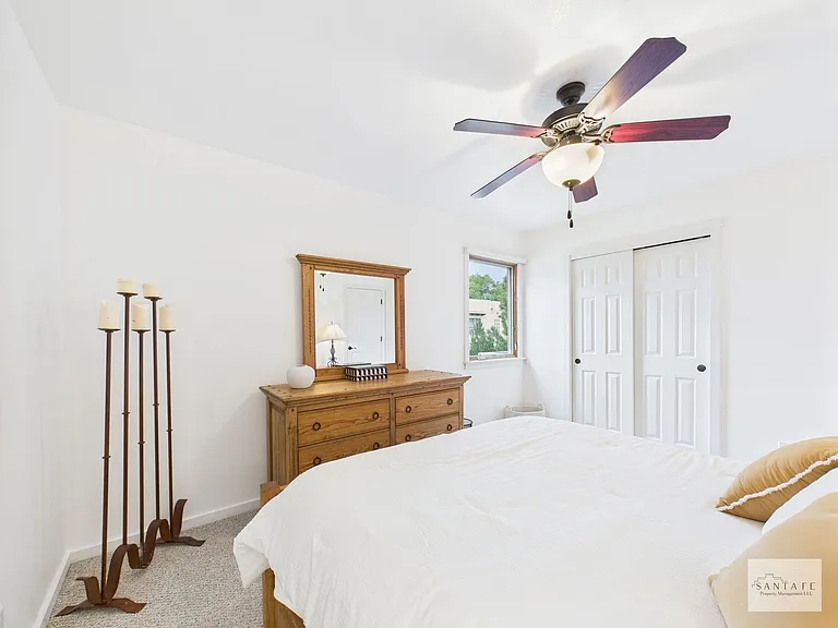 601 W San Mateo Rd #40 — Photo 18