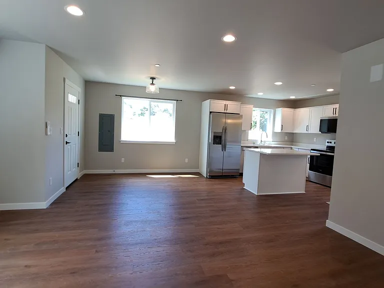 3111 E Camellia Way — Photo 7