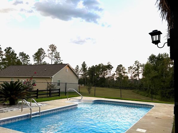 3396 Spruce Ct