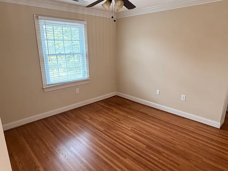 736 W Franklin St #736 — Photo 8