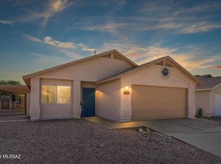 10182 E Desert Crossings Way, Tucson, AZ 85747