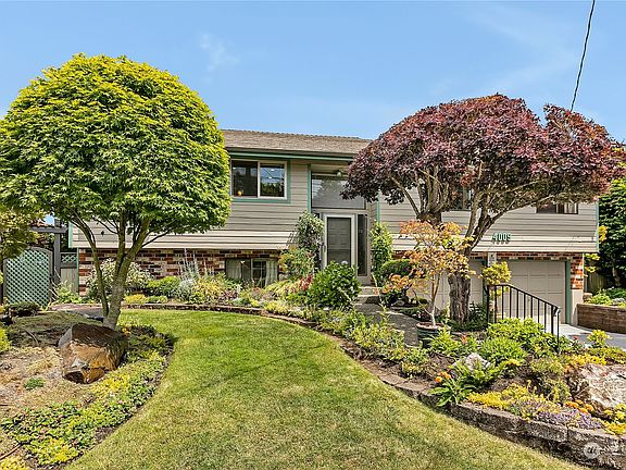 3rd image of 4009 N Vassault Street