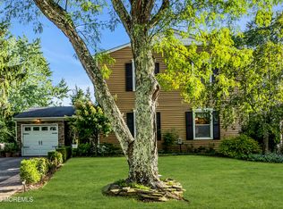 16 Hearth Court, Howell, NJ 07731