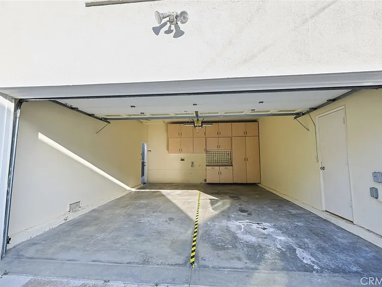 411 Goldenrod Ave #B — Photo 31