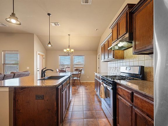 5th image of 9503 SW 28th St