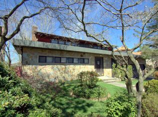 99 Malba Dr, Malba, NY 11357