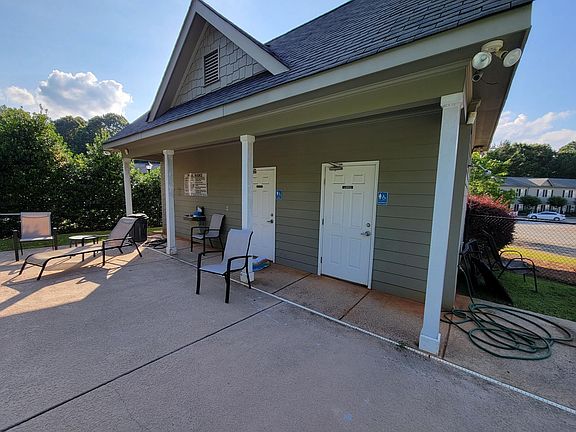 4th image of 114 Lena Ln