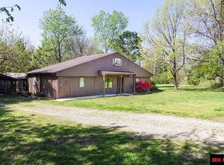 701 Airport 980 Rd #980, Flippin, AR 72634