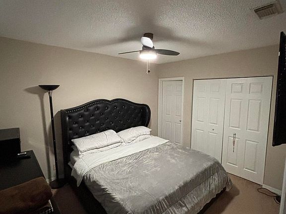 2nd image of 4915 Pinemore Ln
