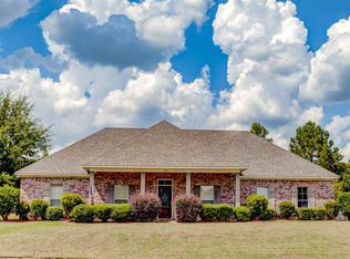 313 Hunters Ridge Dr, Clinton, MS 39056