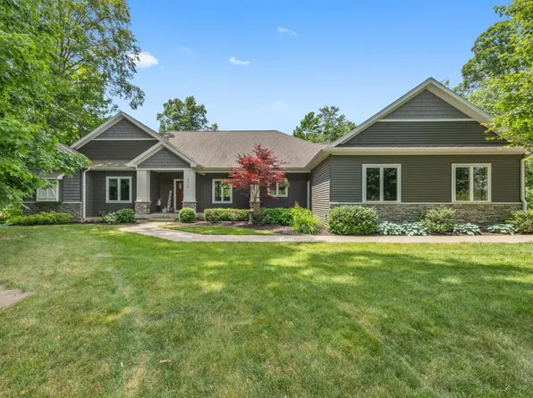 4326 Woodside Meadow Ct, Dorr, MI 49323