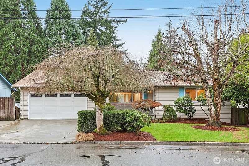 2nd image of 5733 155th Avenue NE