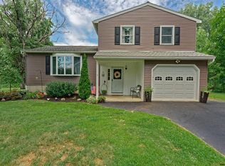 1517 Maple Hill Rd, Castleton, NY 12033