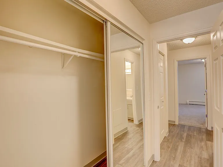 Edelweiss Apartments — Photo 15