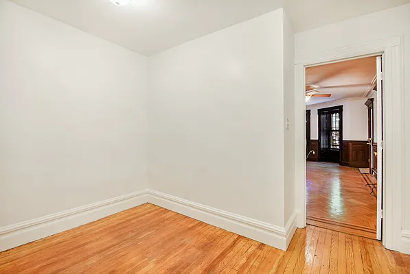 Rented by Compass | media 14