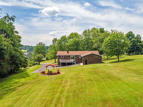 5th image of 1295 Tyrone Rd