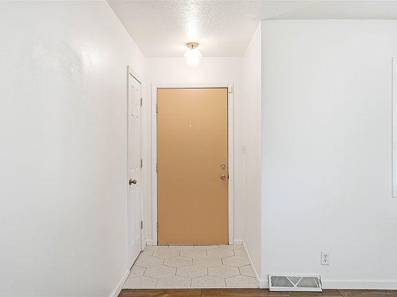5th image of 1311 Spring St