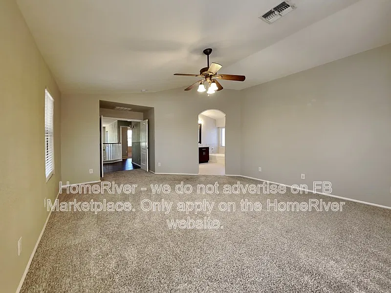 4 bed, 3.0 bath, 2984 sqft, $3,299 — Photo 3