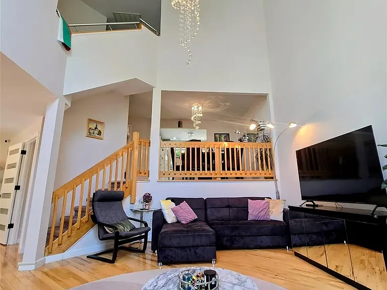 100 Chateau Ln #39 — Photo 3
