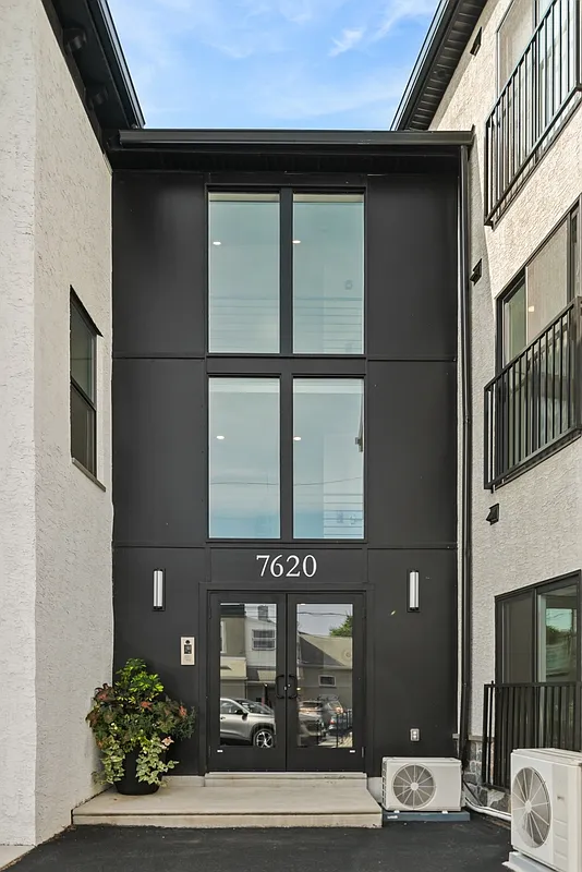 1 bed, 1.0 bath, 550 sqft, $1,495 — Photo 2