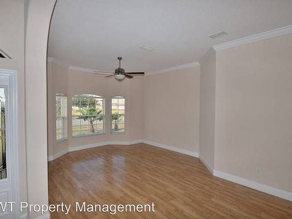 4th image of 72 La Mancha Dr