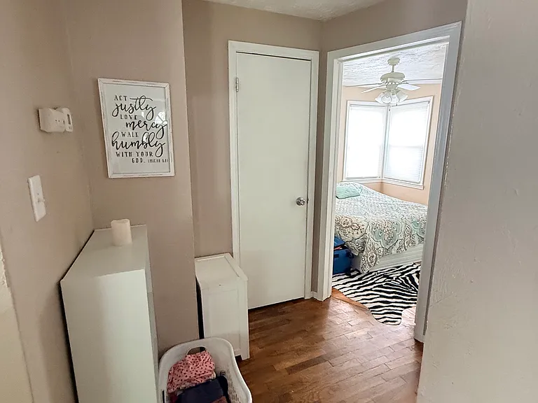 348 S Brook Ave — Photo 2